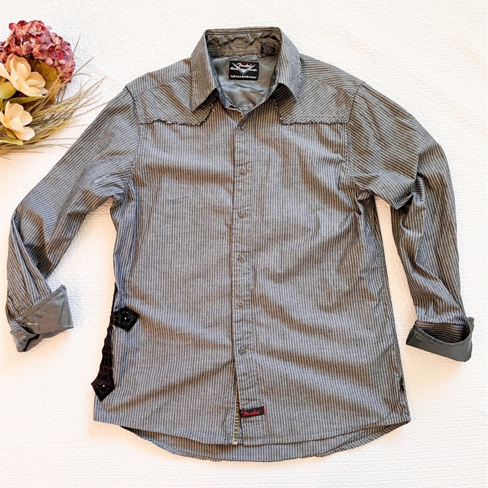 Fender by Rock & Roll Religion Gray Striped Button Down Shirt Size Medium